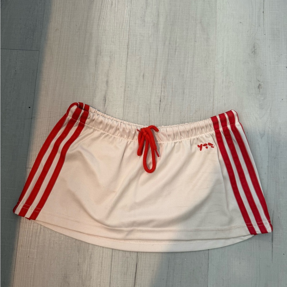 Trendy Red and White Mini Skirt